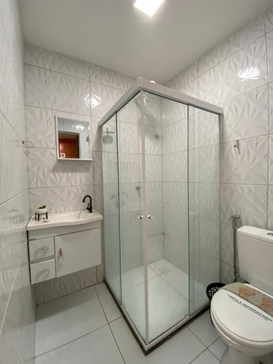 Bathroom, Flat 04 Flat central, Feira de Santana