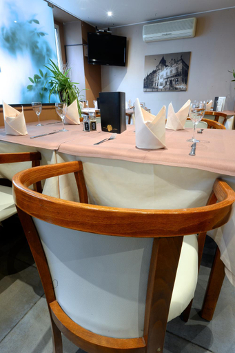 Others 5, Il Piccolo Mondo, Luxembourg
