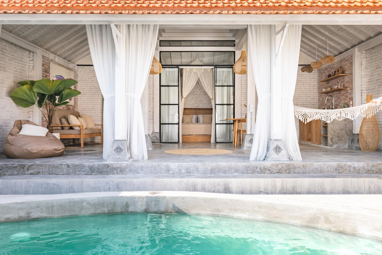 Swimming Pool 3