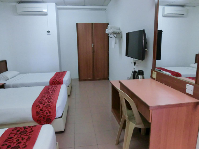 Bedroom 2, K T Beach Resort, Kuala Terengganu
