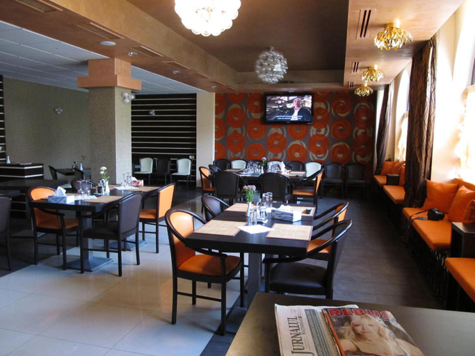 Food & Drinks 3, Hotel Kilometrul Zero, Dragasani