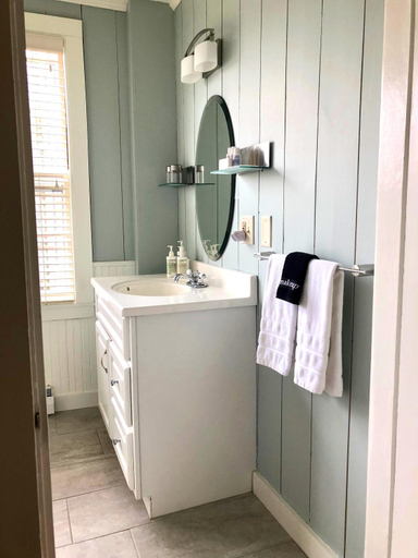 Bathroom 3, The Inn At English Meadows, York
