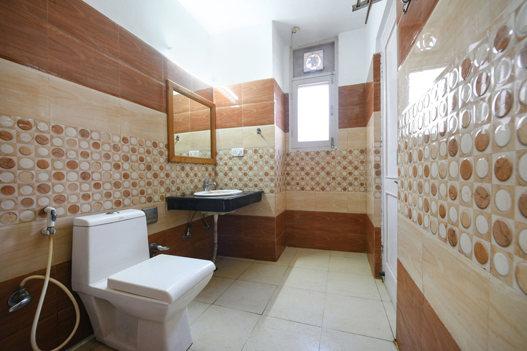 Bathroom, Fabhotel K Square, Kullu