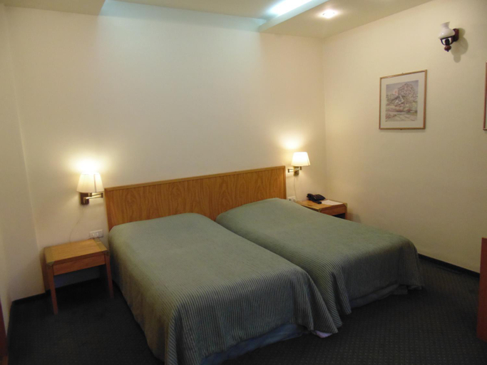 Bedroom 2, Curtea Brasoveana, Brasov