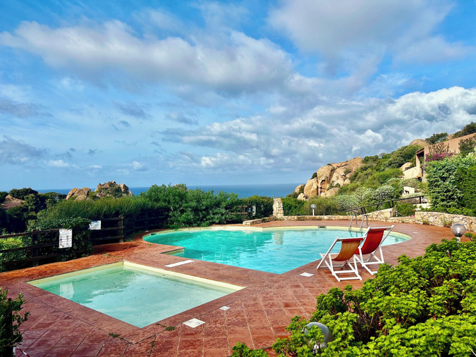 Sport & Beauty 4, Residence with pool in Costa Paradiso, Olbia-Tempio