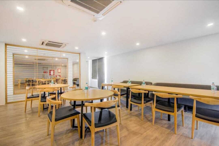 Food & Drinks 4, HOTEL VIVEK, Kaushambi