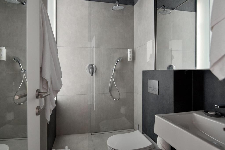 Bathroom 3, Atmosfera Hotel, Odes'ka