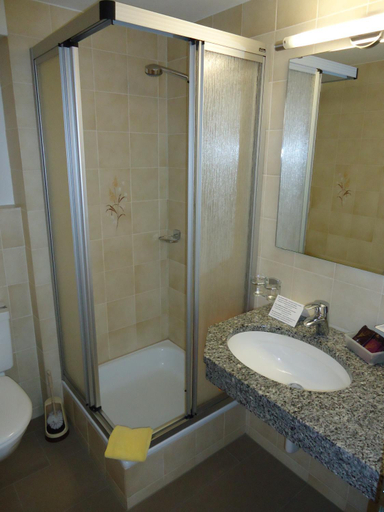 Bathroom 2, Hotel Monte-Moro, Visp