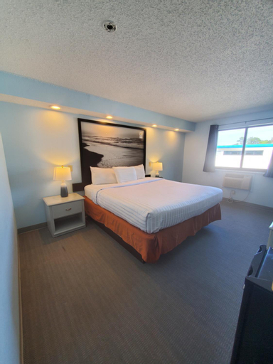 Bedroom 8
