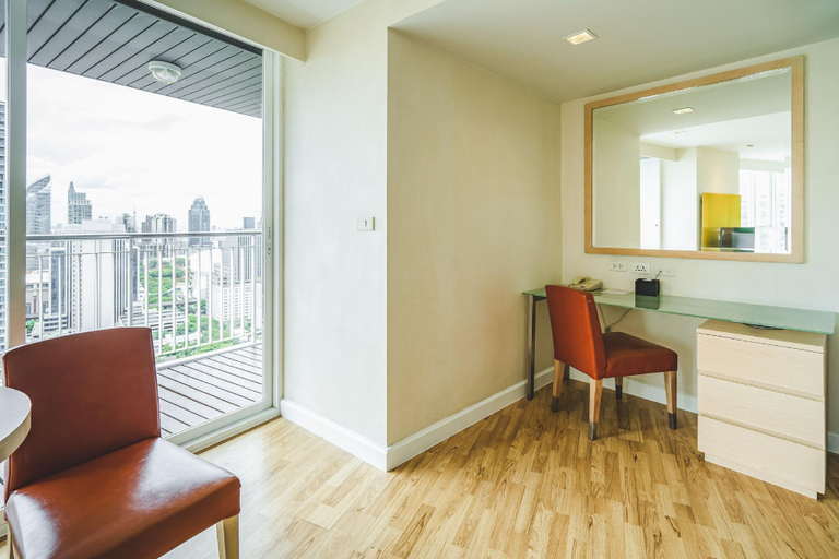 Dining Room 24