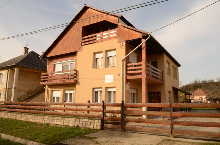 Others 2, Hutasori Guesthouse, Pétervására