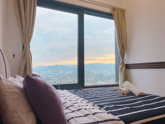 Tropicana 218 Macalister by YueLai Inn - Tap to explore photos