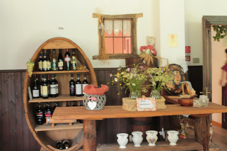 Others 3, Albergo Mangusta, Sondrio