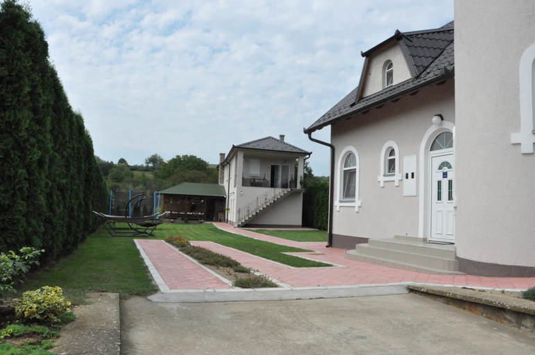 Others 2, Aria apartmani, Irig