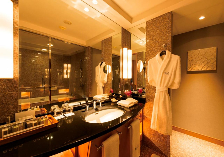 Bathroom 29