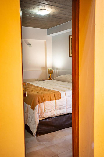 Bedroom 2, Hotel Belgrano, Tilcara
