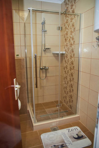 Bathroom 4, Apartman ANA, Bečej