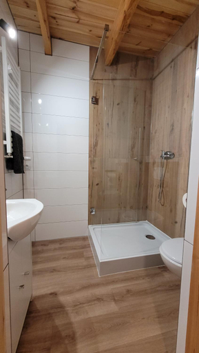 Bathroom 4, Wrzosowe Wzgorze, Kielce