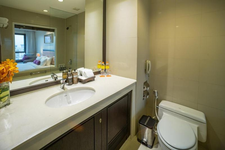 Bathroom 30