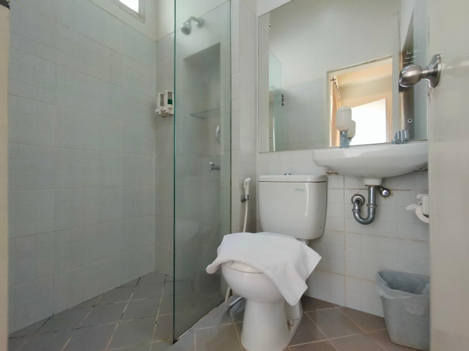 Bathroom 9
