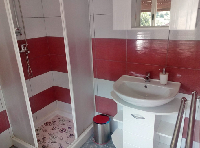 Bathroom 3, Lovely Apartments Near the Sea, Mošćenička Draga