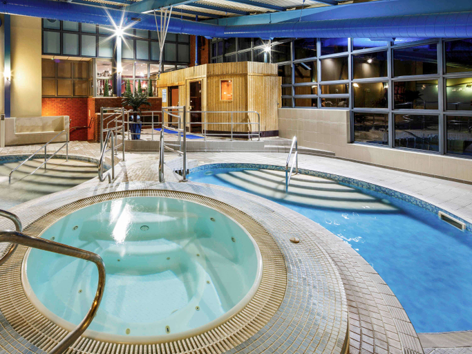 Sport & Beauty 3, Mercure Chester Abbots Well Hotel, Cheshire West and Chester