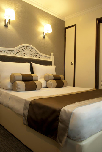 Bedroom 24