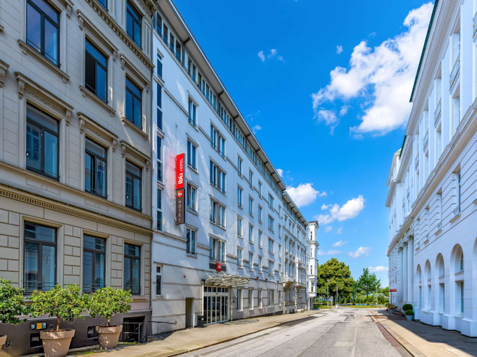 Exterior & Views 2, ibis Hamburg Alster Centrum, Hamburg