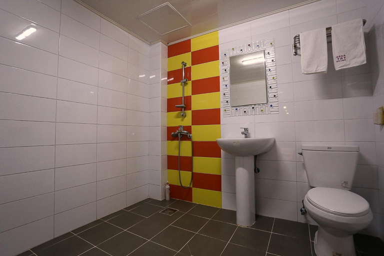 Bathroom 5, Mama Guesthouse Myeongdong, Jung
