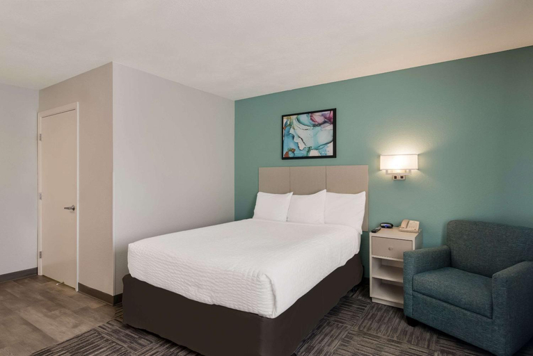 Bedroom 8