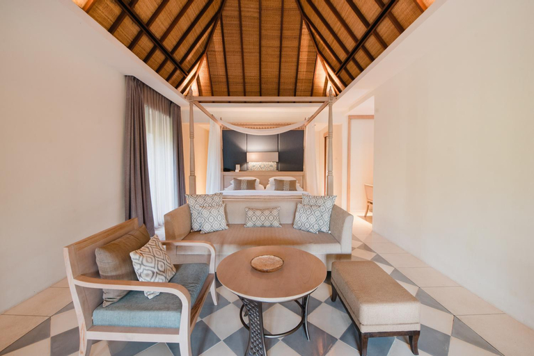 Dining Room 14