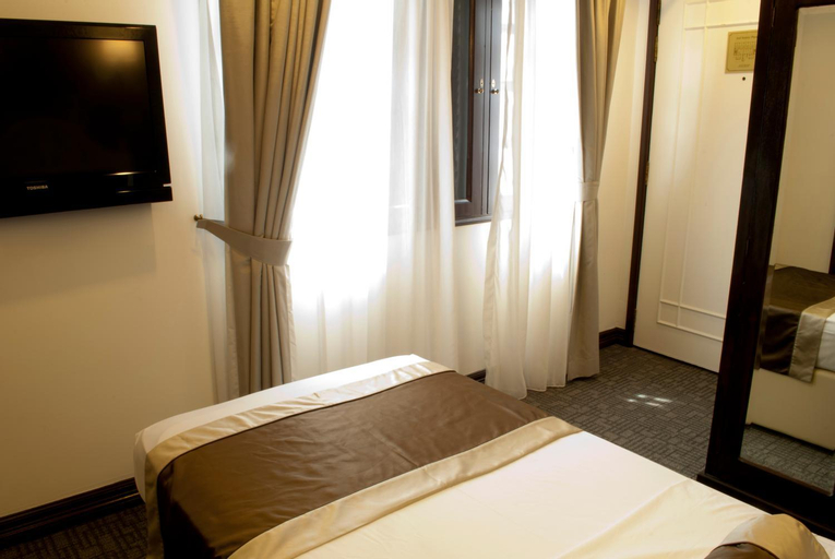 Bedroom 24