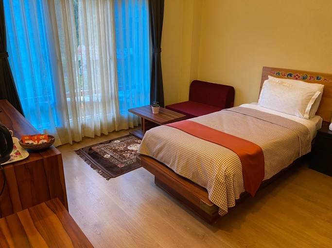 Bedroom 2, forest boutique, Kawang