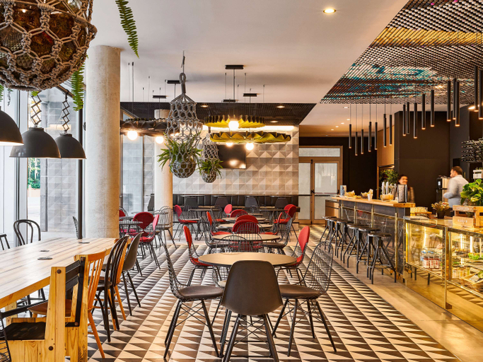 Food & Drinks 5, ibis Barcelona Plaza Glories 22, Barcelona
