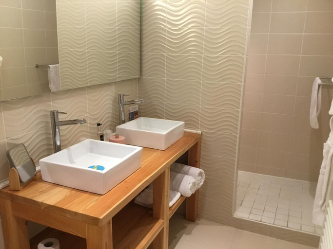 Bathroom 1