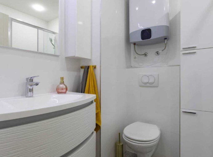 Bathroom, Kastel Stari Sunny Downtown Apartment With Terrace, Kaštela