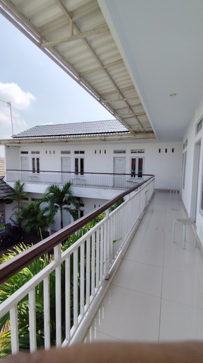 balcony 2