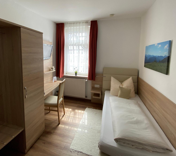 Bedroom 8