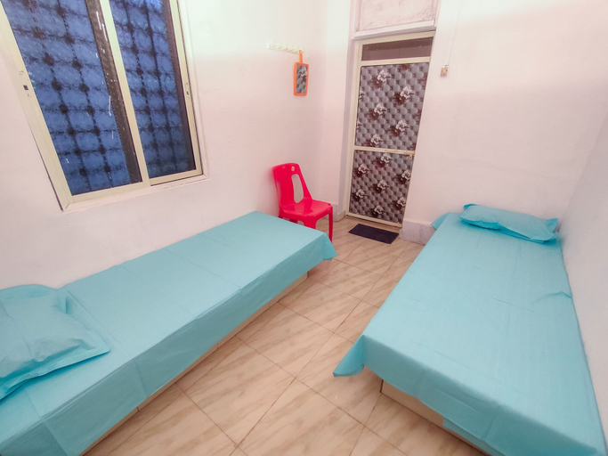 Bedroom 2, Hotel Raghav, Bijapur