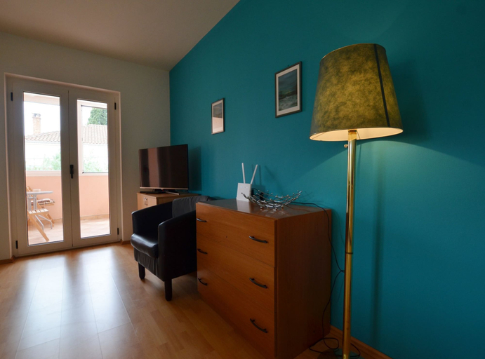Others 5, Spacious Apartment With Loggia, Rovinj