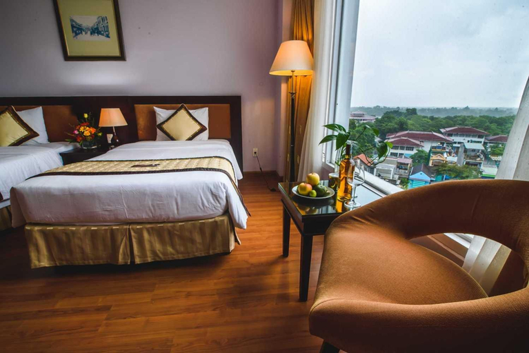 Bedroom 13