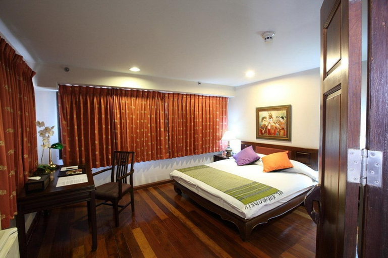 Bedroom 12