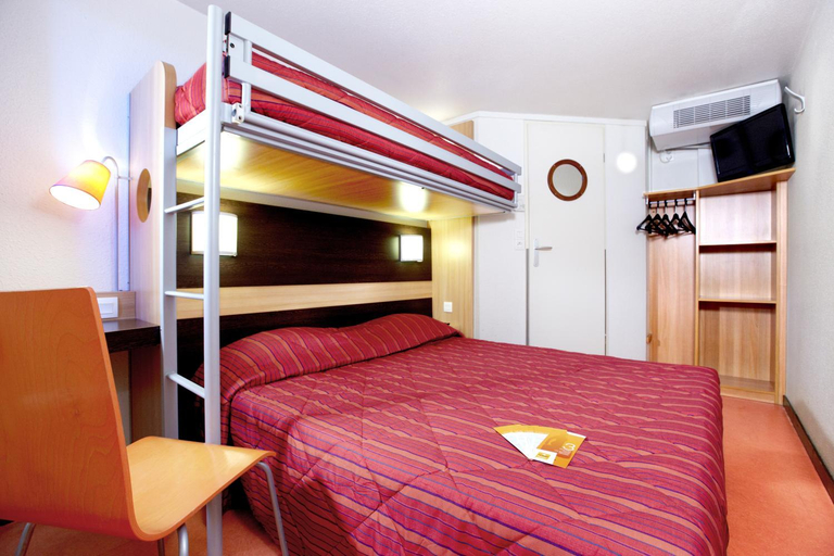 Bedroom 10