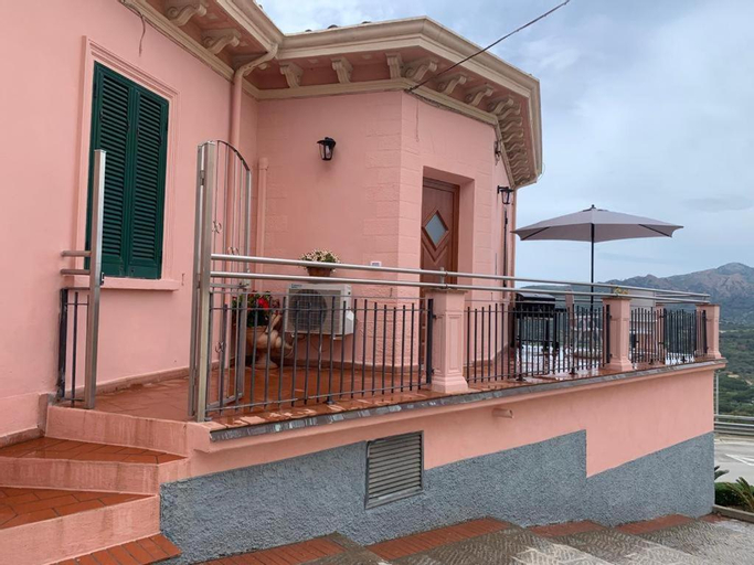 Hollywood Apartment, Livorno