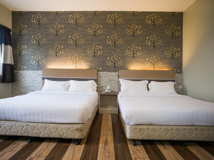 Bedroom 12