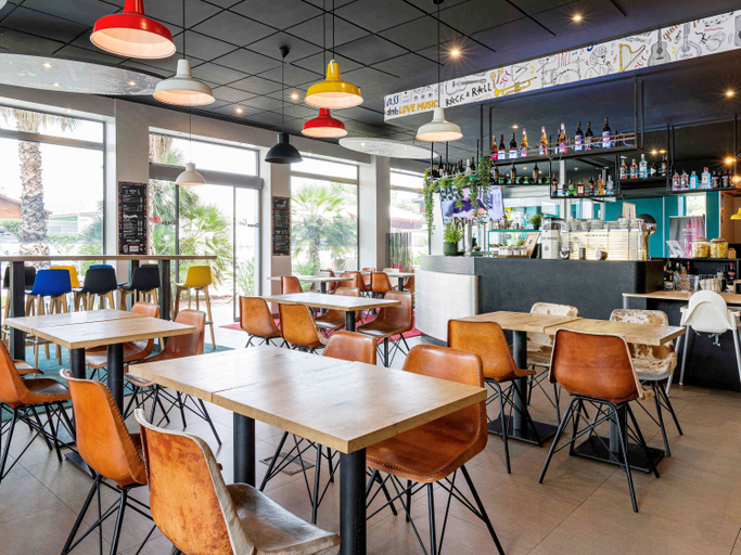 Food & Drinks 5, ibis Valencia Bonaire Airport, Valencia