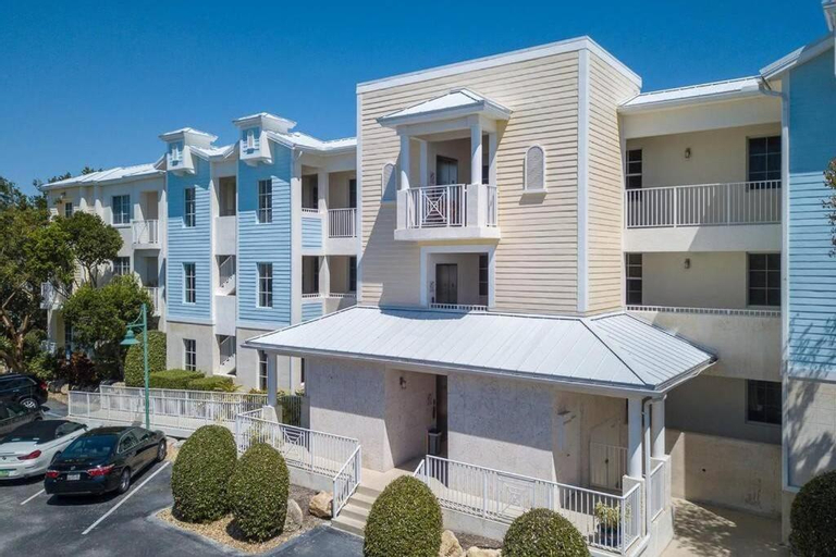 LICENSED Mgr - LUXURY VIP PENTHOUSE SUITE - OFFERS RESORTS BEST PANORAMIC OCEAN VIEWS!, Monroe