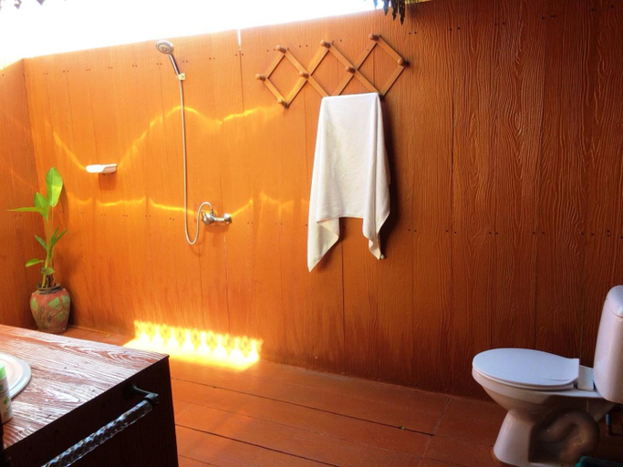 Bathroom 4, Ruen Thai Rim Haad Resort, Muang Rayong
