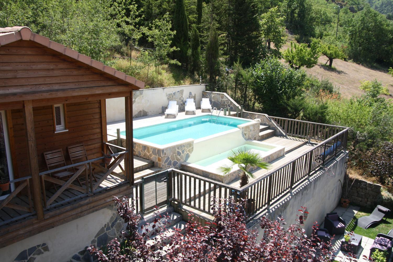Sport & Beauty 3, LES GARGOUILLES - Piscine a Debordement Avec Vue Exceptionnelle - Gorges du Tarn - Millau, Aveyron