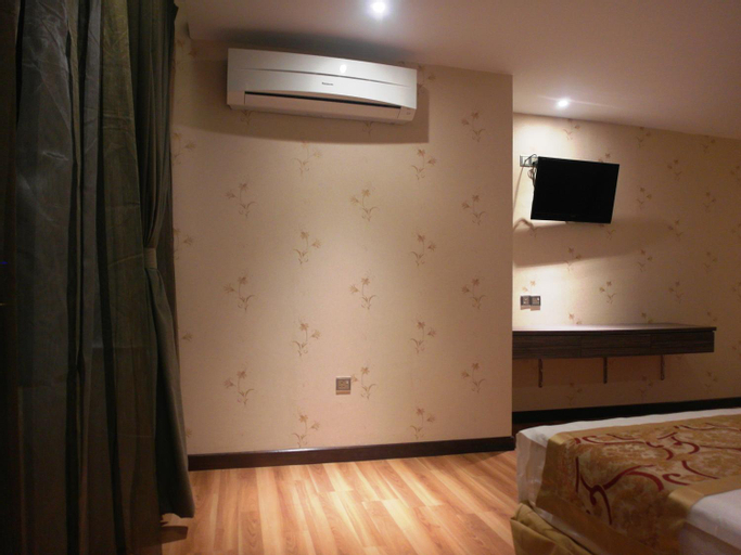 Bedroom 7